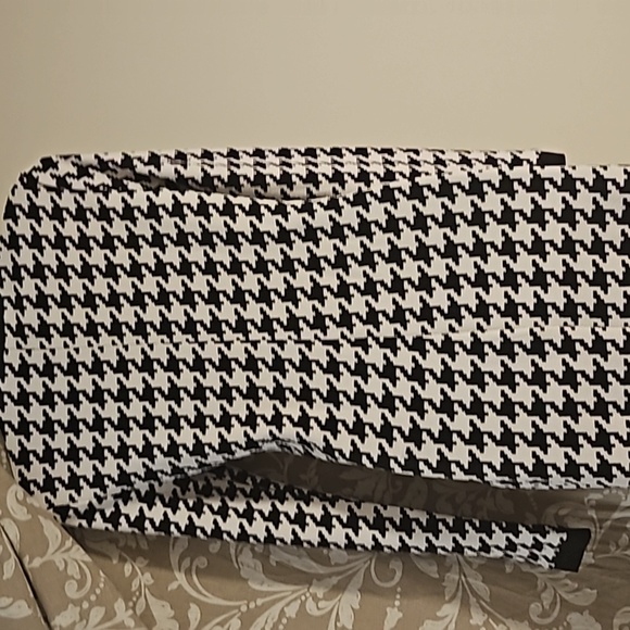 Houndstooth black and white long sleeve maxi dress - Picture 2 of 3